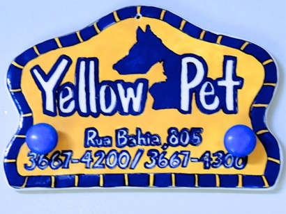 Yellow Pet Shop